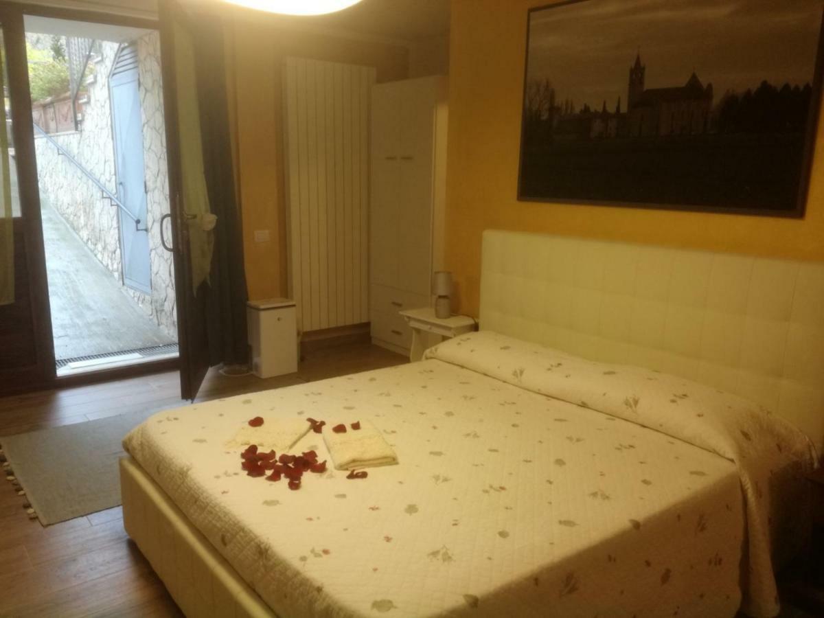 Apartament La Stella Di Eva Asyż Zewnętrze zdjęcie